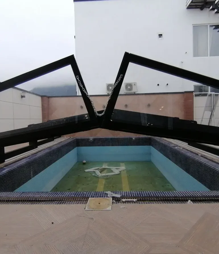 سازه کم ارتفاع استخر